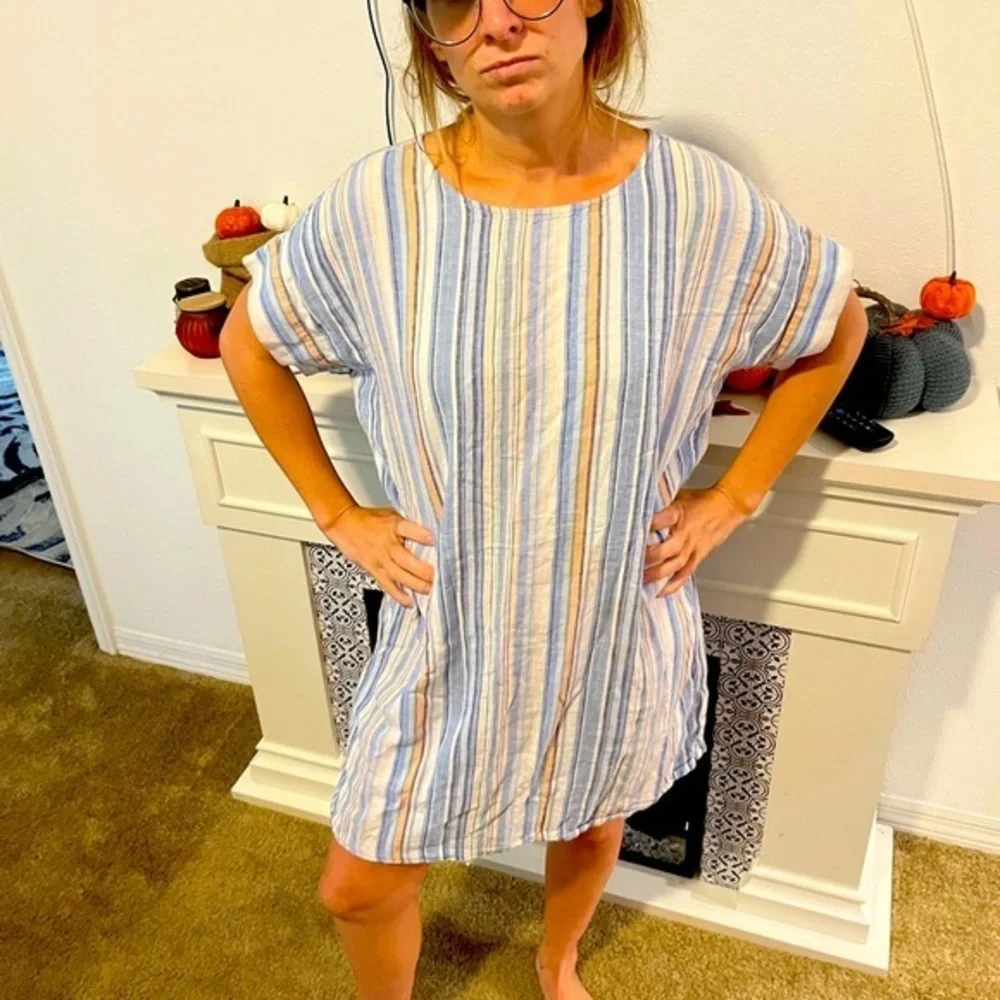 Stripe lazy day gown - Picture 1 of 4